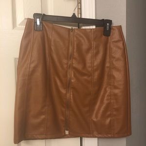Loveriche Brand Mini Skirt